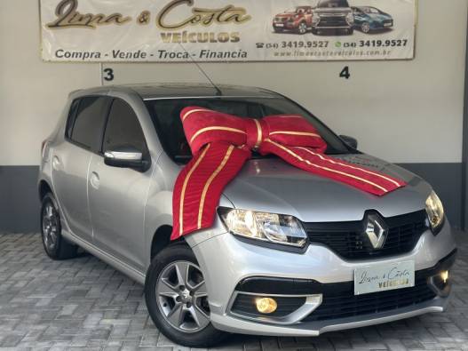 RENAULT - SANDERO - 2018/2019 - Prata - R$ 51.900,00