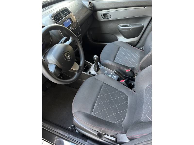 RENAULT - KWID - 2021/2022 - Preta - R$ 48.900,00