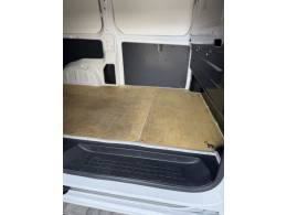 PEUGEOT - EXPERT - 2023/2024 - Branca - R$ 162.000,00