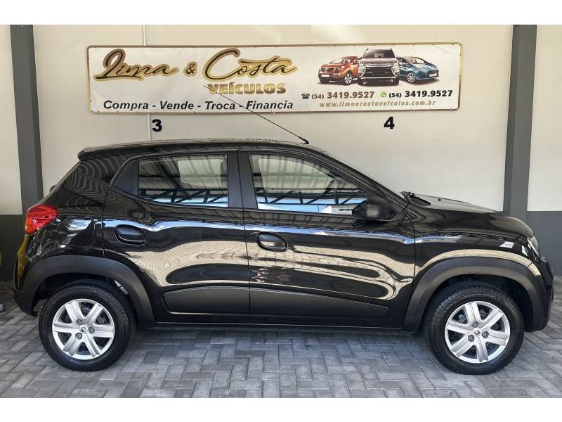RENAULT - KWID - 2021/2022 - Preta - R$ 48.900,00