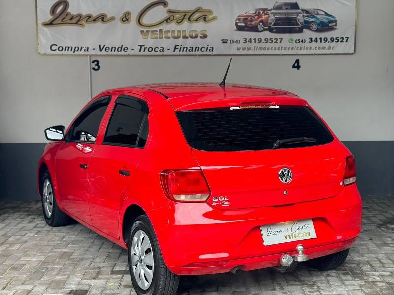 VOLKSWAGEN - GOL - 2015/2016 - Vermelha - R$ 41.900,00