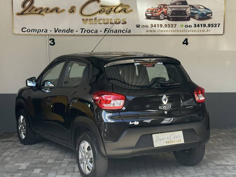 RENAULT - KWID - 2021/2022 - Preta - R$ 48.900,00