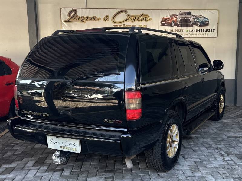 CHEVROLET - BLAZER - 1999/1999 - Preta - R$ 42.000,00