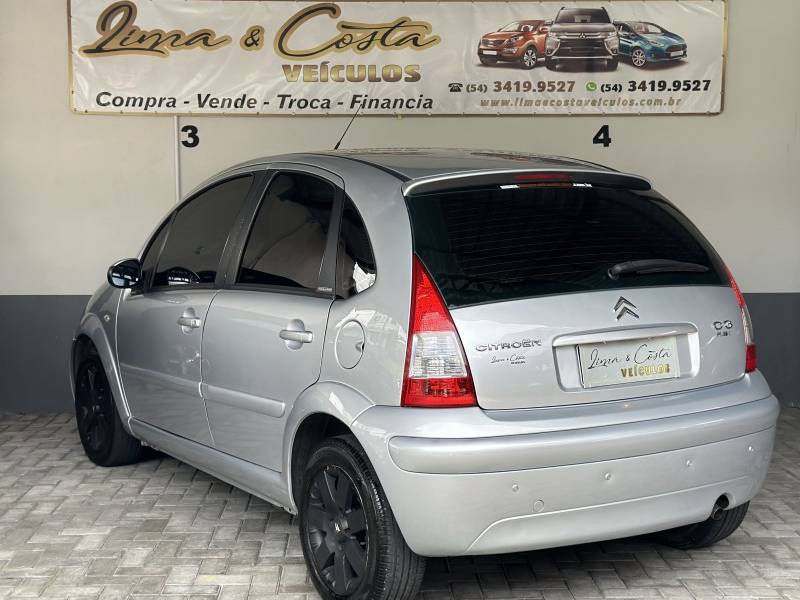 CITROËN - C3 - 2011/2012 - Prata - R$ 28.900,00