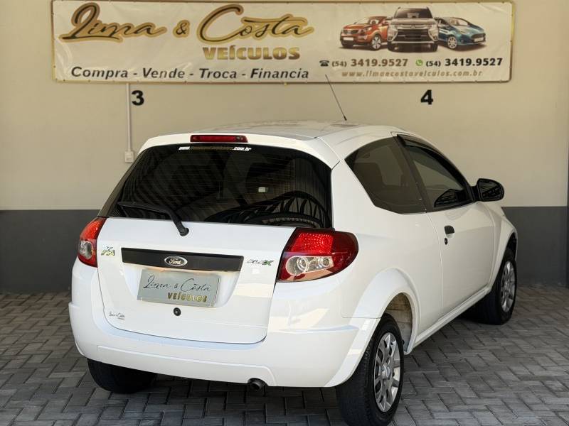 FORD - KA - 2008/2009 - Branca - R$ 22.900,00