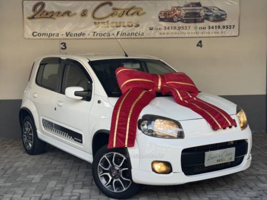 FIAT - UNO - 2012/2013 - Branca - R$ 43.900,00