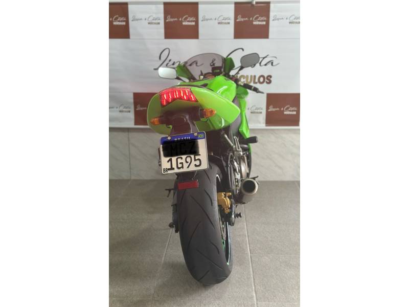 KAWASAKI - NINJA ZX-10R - 2005/2005 - Verde - R$ 32.900,00