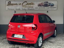 VOLKSWAGEN - FOX - 2013/2014 - Vermelha - R$ 44.900,00