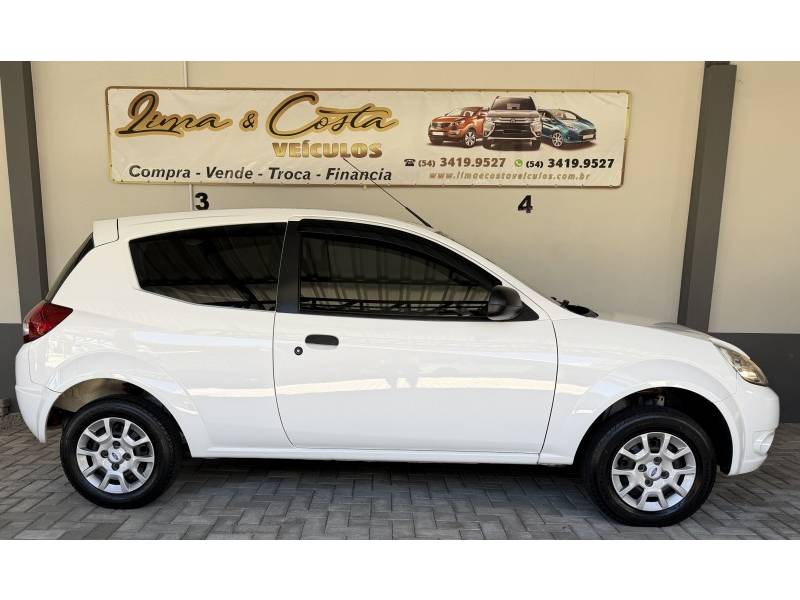 FORD - KA - 2008/2009 - Branca - R$ 22.900,00